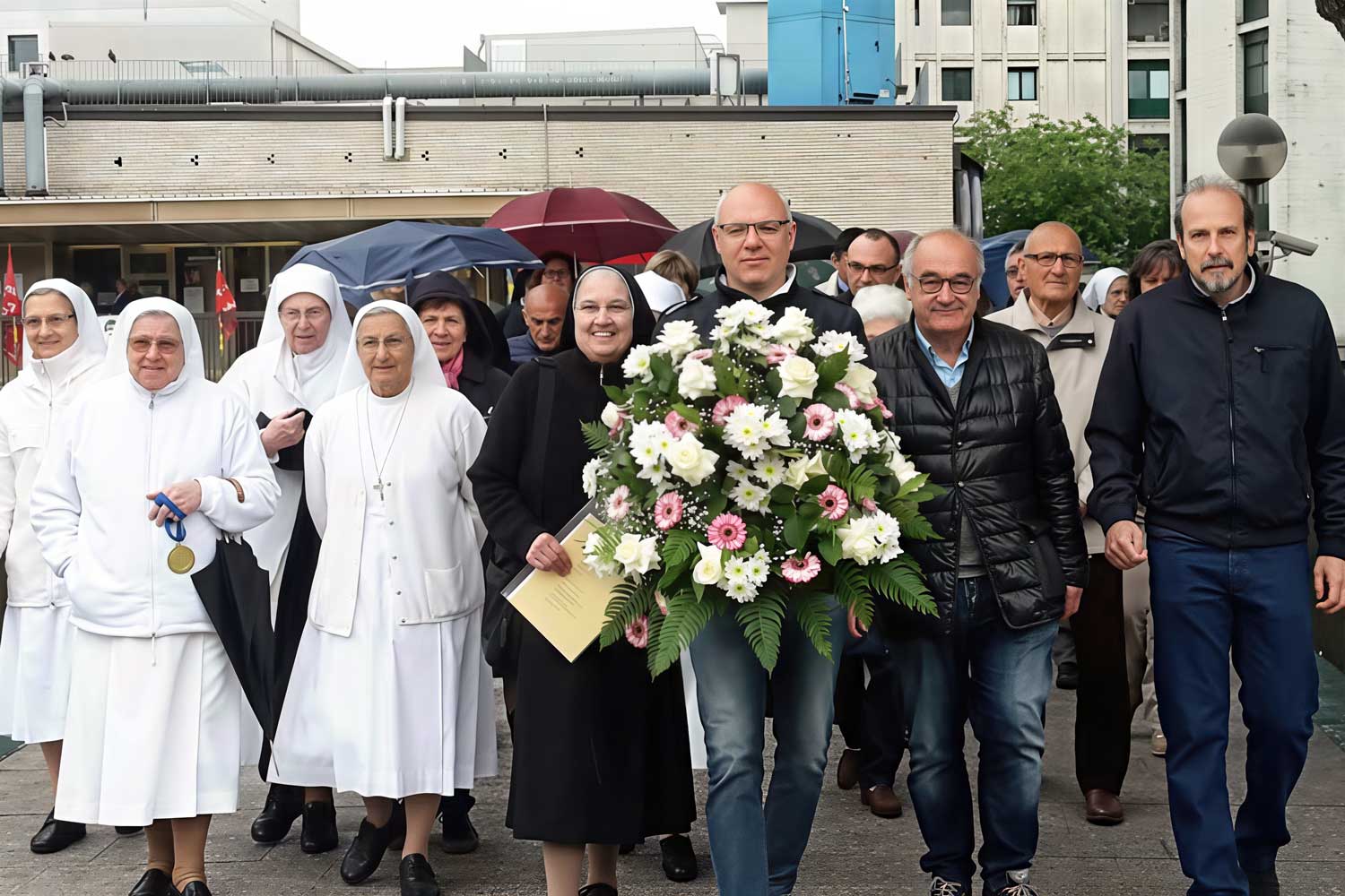 inaugurazione bassorilievo ospedale